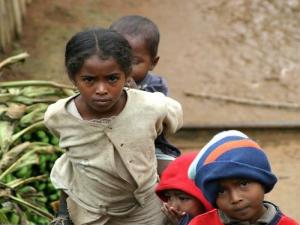 Des enfants de rues, Madagascar